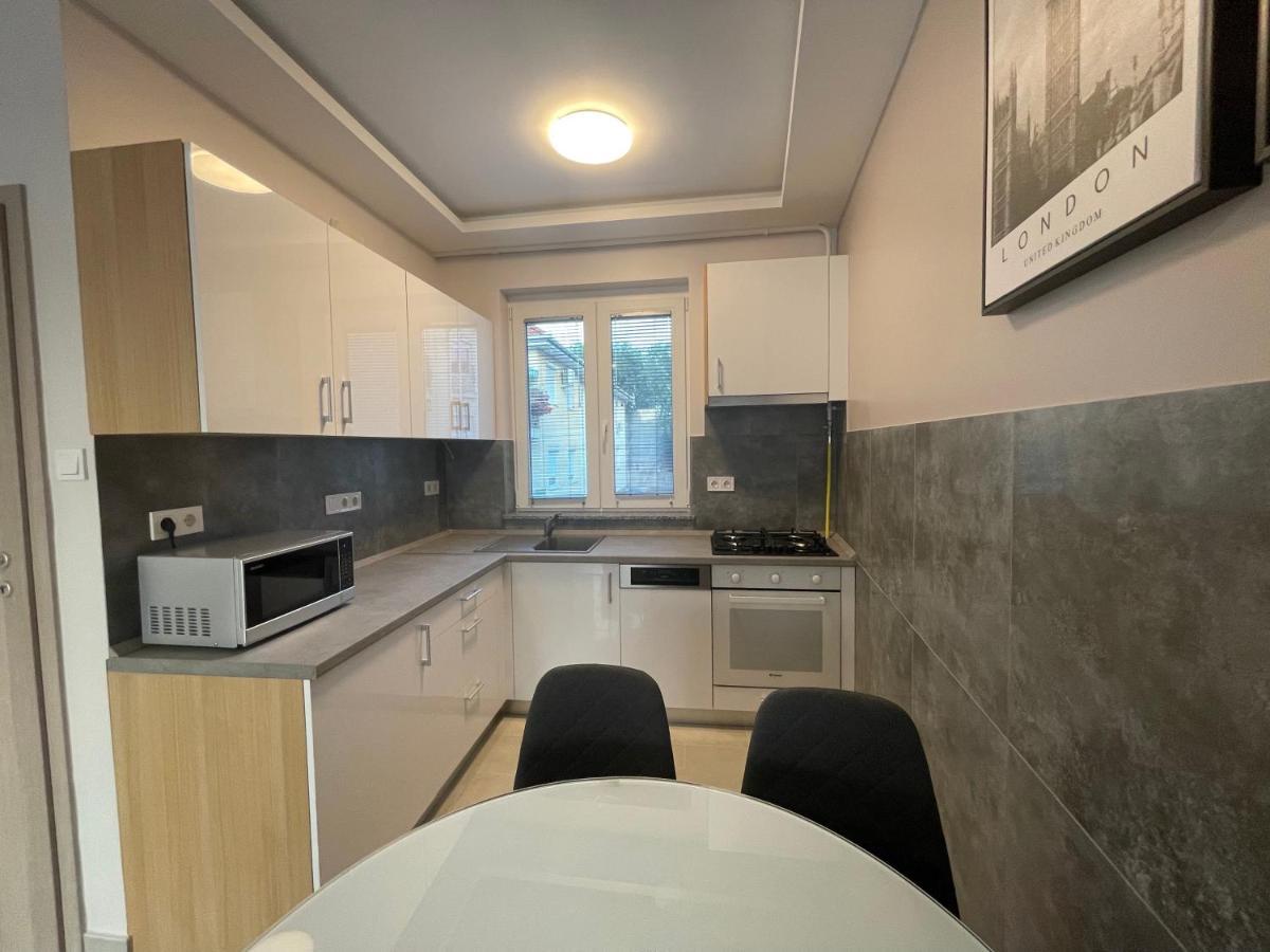Lara Lux Apartment Hajduszoboszlo Luaran gambar