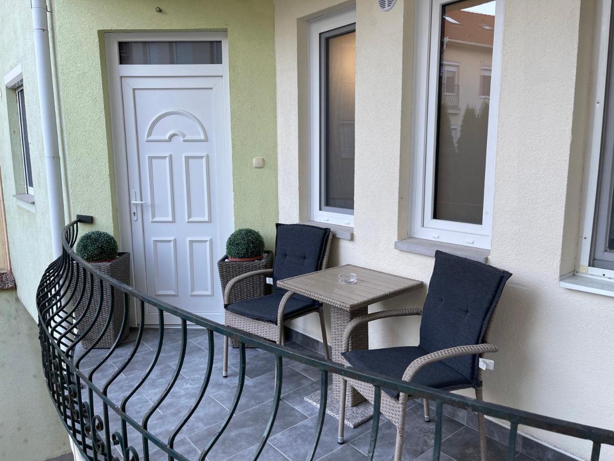 Lara Lux Apartment Hajduszoboszlo Luaran gambar
